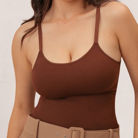 Shapermint Essentials All Day Every Day Scoop Neck Cami, White, Chocolate - Picture 3 of 5
